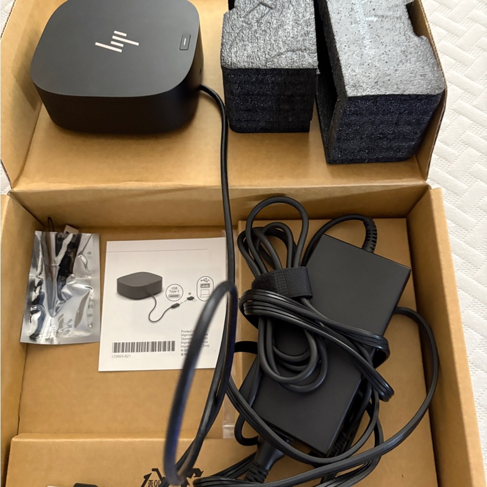HP USB-C G5 Dock Docking Station Kit‎ with power cord New Only Tested